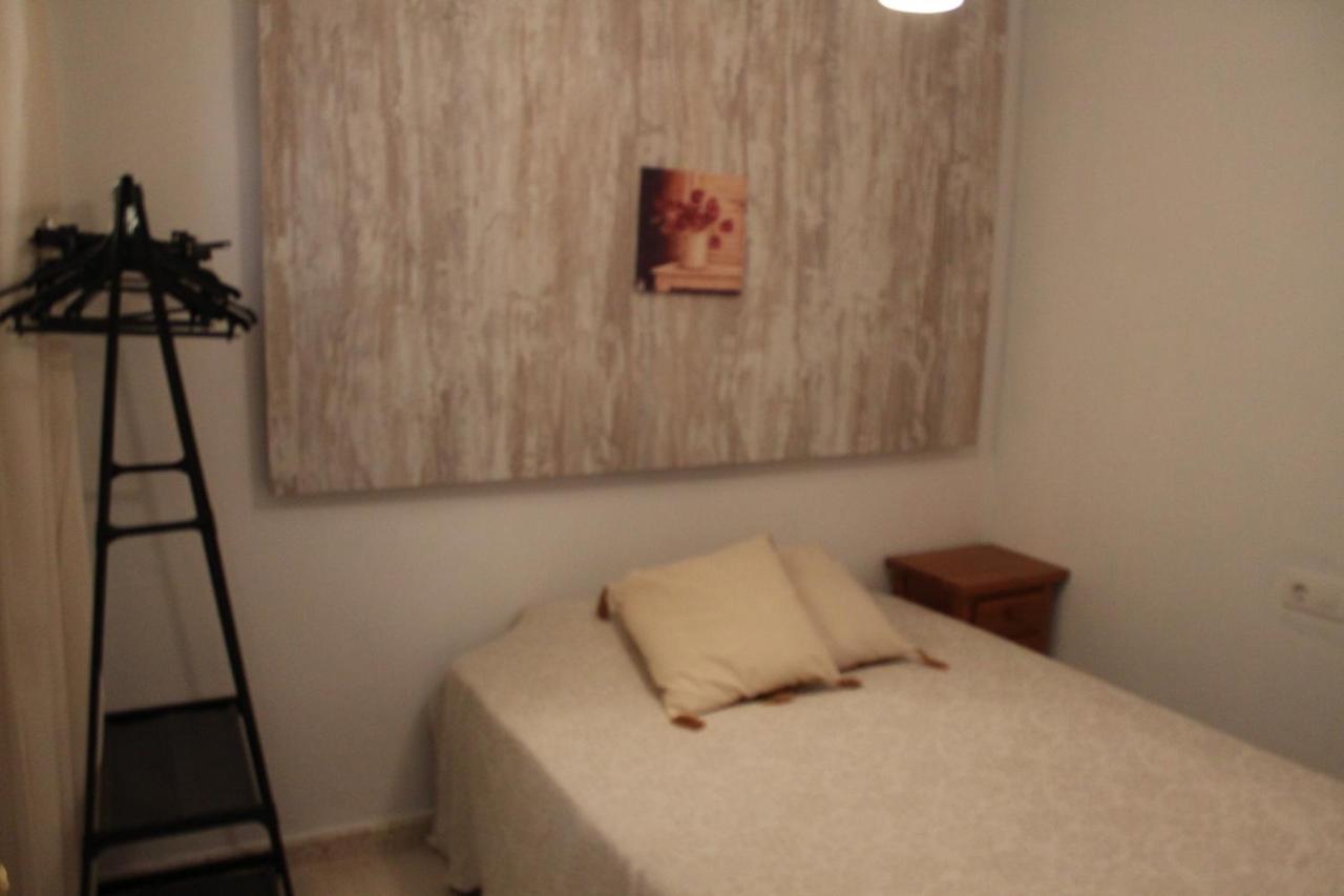 Apartamentos Inma Mayor En Primera Linea De Playa, Con Parking Y Piscina Лос-Каньос-де-Мека Экстерьер фото